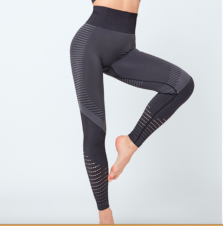 black and Grey yoga set – Reset Activewear